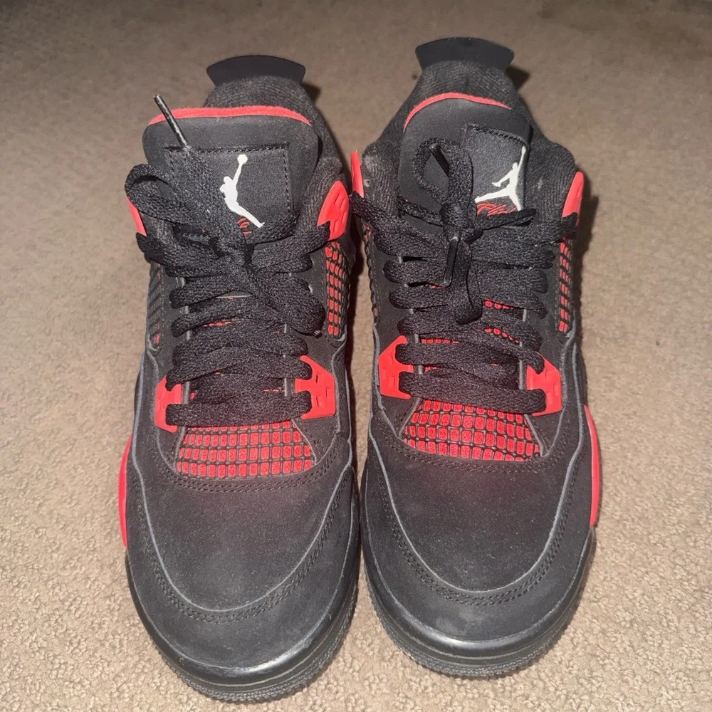 Air Jordan 4 Retro “Red Thunder”